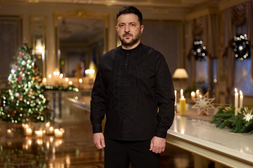 Володимир Зеленський привітав українців з Різдвом Христовим. Відео