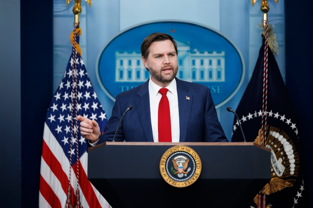 Венс заявив про прорив у переговорах між США та Росією щодо України
