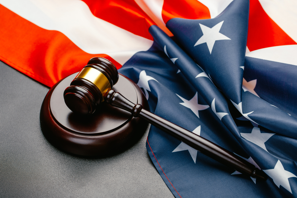 У США засудили українця, який продав 10 000 фальшивих посвідчень особи