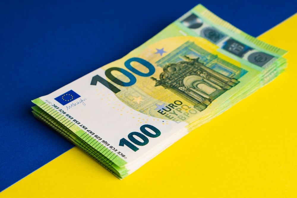 Країна ЄС заплатить до €10 000 українським біженцям за повернення додому