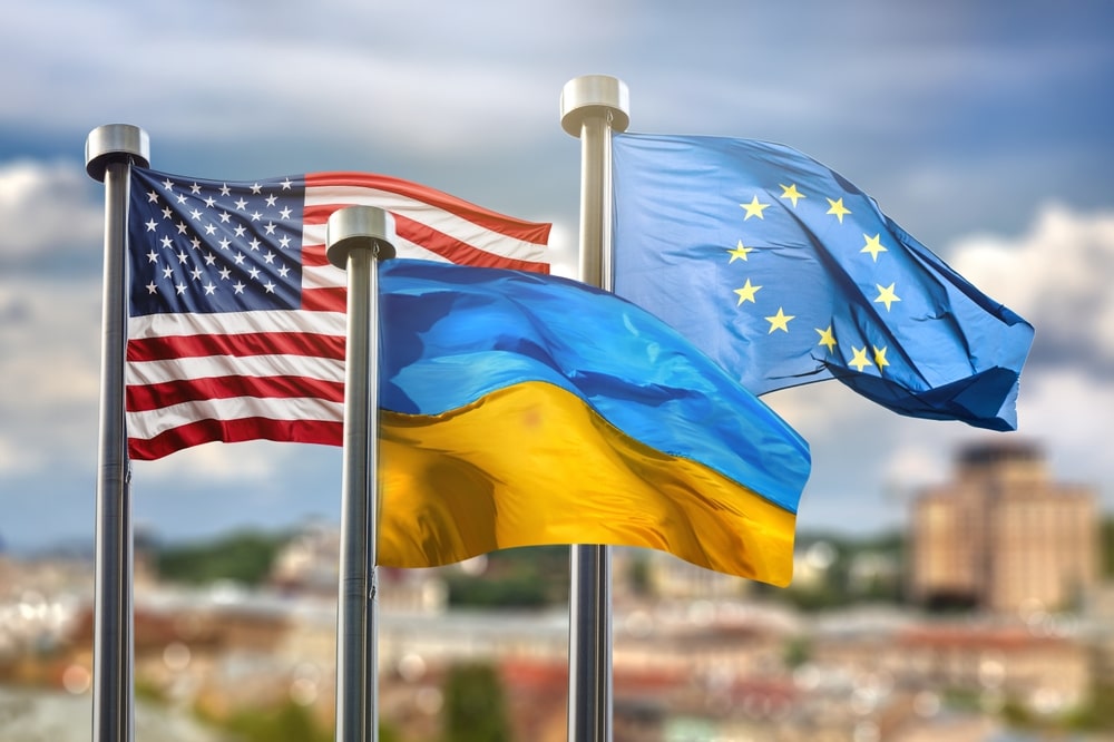 Україна перебирає на себе роль США у світі — американські аналітики