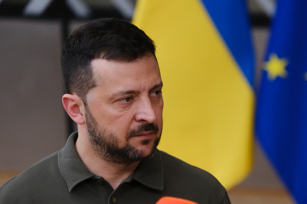 Зеленський для The Guardian: про прапори України, Абрамовича та НАТО