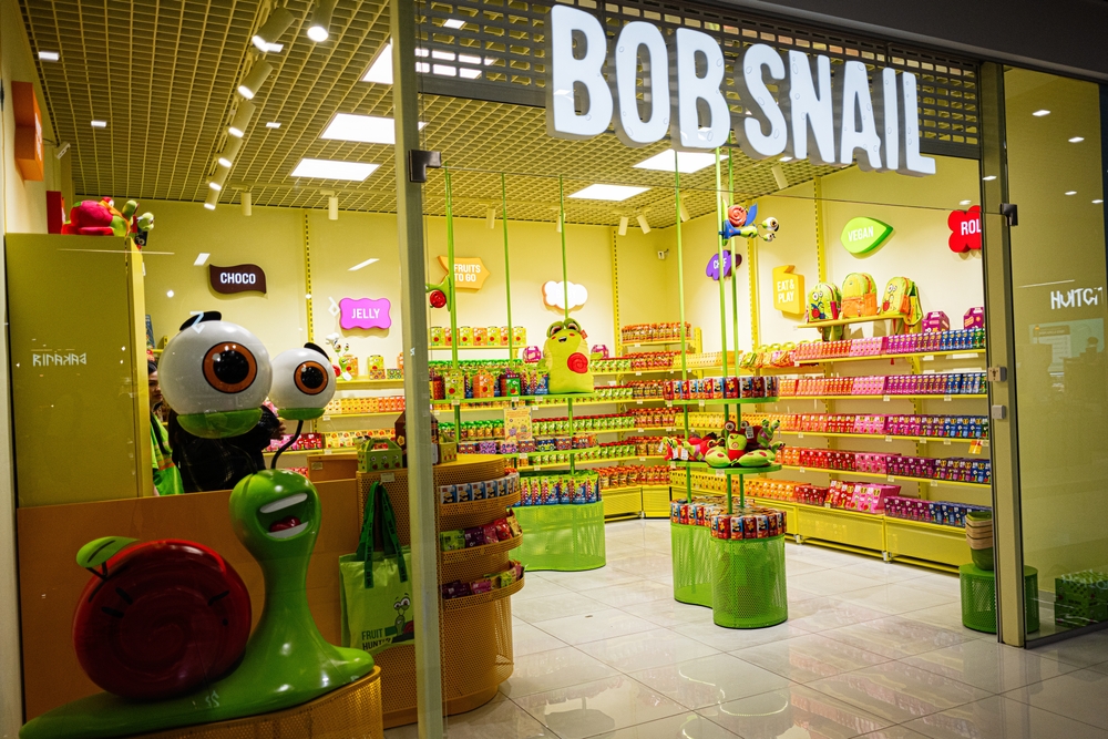 Українські снеки Bob Snail з'явилися на полицях Walmart та Target у США