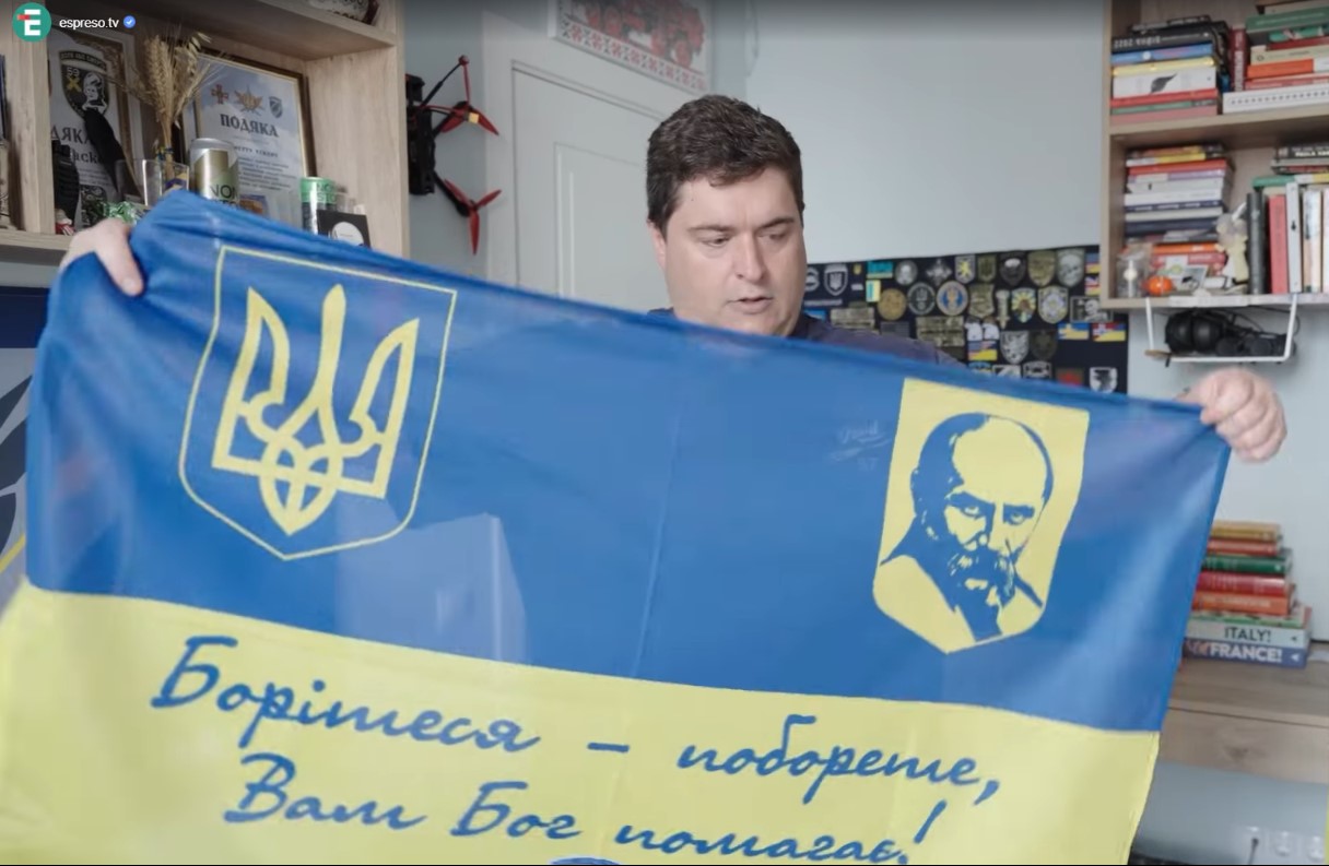 Американець готує борщ для українських військових біля лінії фронту