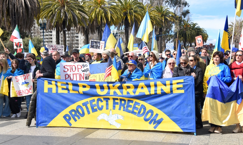 Який відсоток американців позитивно ставиться до України: нове опитування