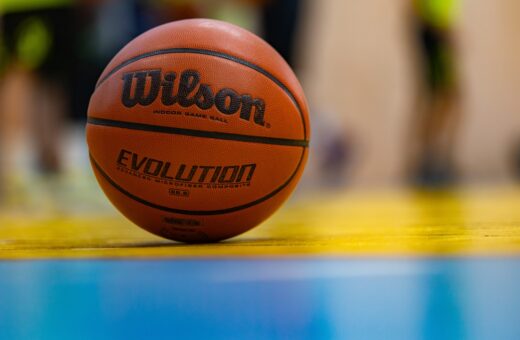 Українка пішла з баскетбольної команди у США через російську спортсменку Українка пішла з баскетбольної команди у США через російську спортсменку