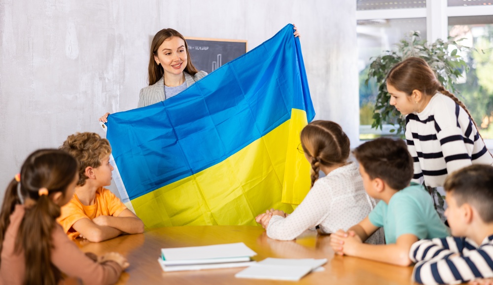 МОН затвердило підвищення кваліфікації для вчителів українознавчого компоненту за кордоном