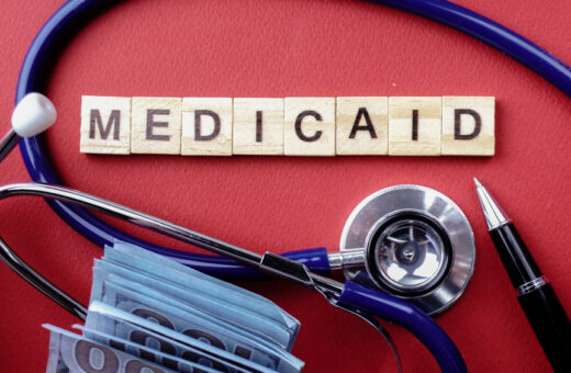 З 1 жовтня деякі українці у США втрачають доступ до Medicaid: кого стосуються зміни