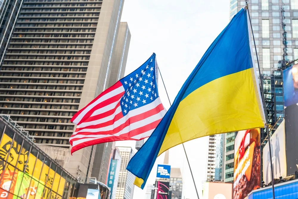 Українці Нью-Йорка вийшли на протест проти закупівель російських енергоресурсів