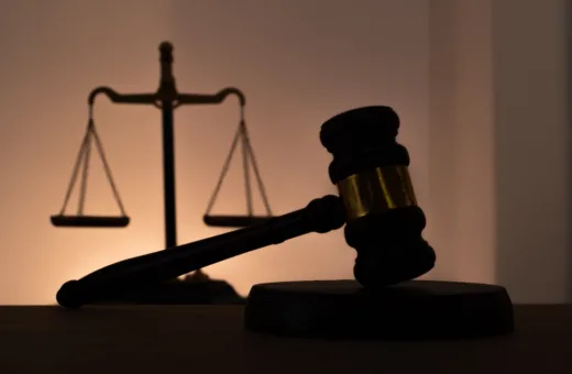 Громадянин України та Росії визнав провину у відмиванні $7 млн, викрадених кіберзлочинцями