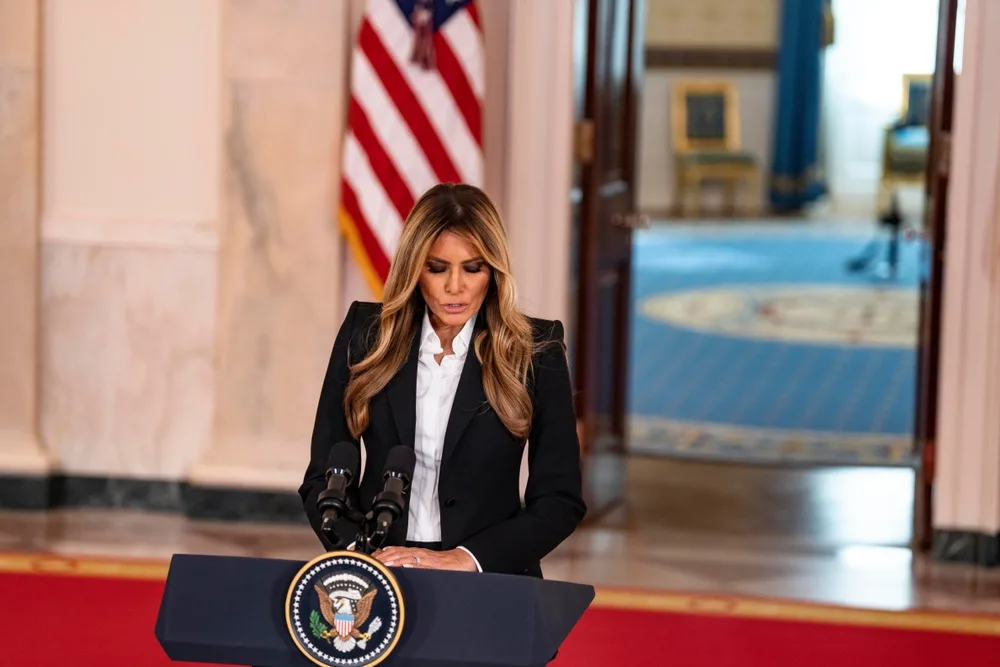 Меланія Трамп домоглася локального перемир’я в Олешках – Білий дім