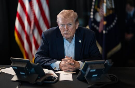 Трамп перенаправив іншим допомогу, призначену для України та країн НАТО Трамп перенаправив іншим допомогу, призначену для України та країн НАТО